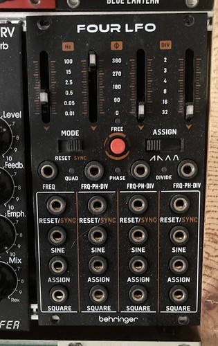Behringer four lfo quad - behringer,