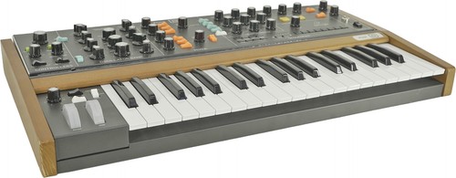 Behringer poly analog - d,