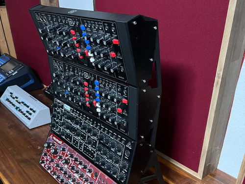 Synth stand fits behringer - synth,